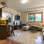 Alpesi faház Dolisiowka Alpine Residence Kościelisko