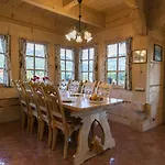 Dolisiowka Alpine Residence Alpesi faház *
