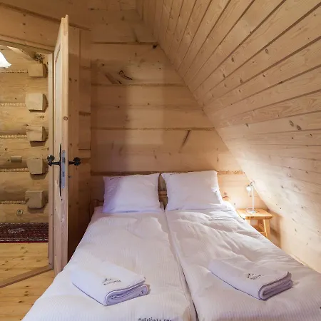 Dolisiowka Premium Alpesi faház *